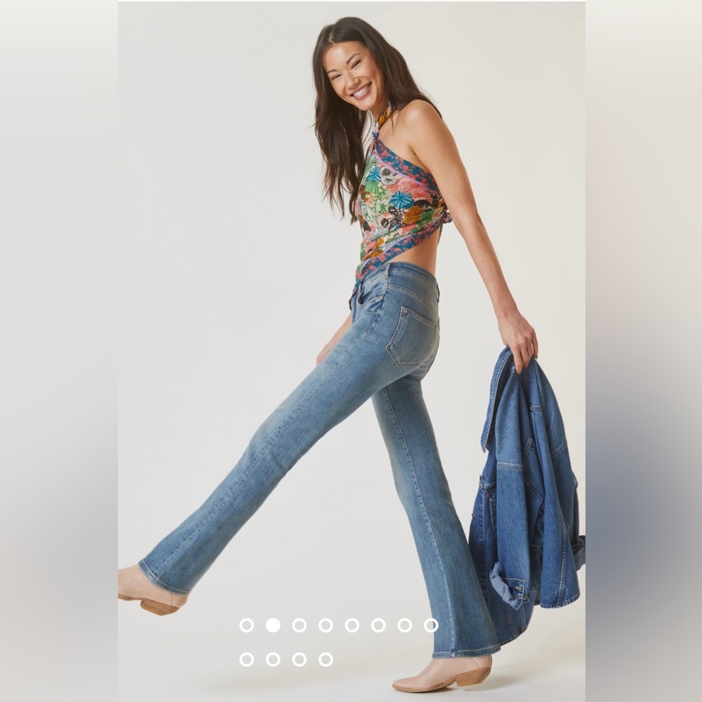 Pilcro Demilune Bootcut Jeans - Picture 2 of 9